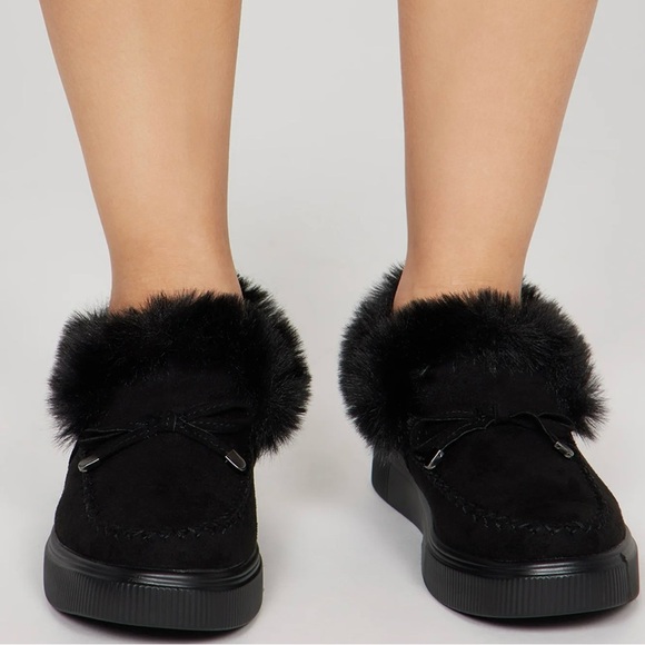 NWT Fur-Trim Bow Slippers – Black – Size 6 - Picture 5 of 8
